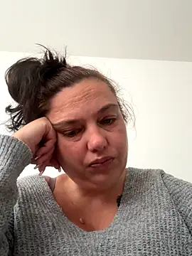 Snapshot of Eleanorxx chatting on October 4, 12:55 pm Eleanorxx online show from October 4, 12:55 pm