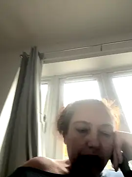 Snapshot of Eleanorxx chatting on October 17, 3:26 pm Eleanorxx online show from October 17, 3:26 pm