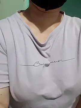 Snapshot of Kimkhaepretty chatting on September 24, 1:21 pm Kimkhaepretty online show from September 24, 1:21 pm