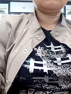 Kimkhaepretty online show from November 21, 3:41 am