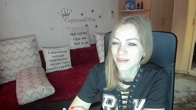 Tiffany Bates online show from October 8, 3:44 am