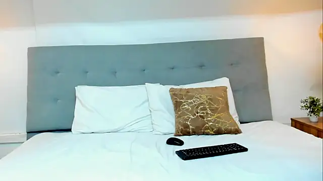 KelaniSilva online show from November 5, 8:25 pm