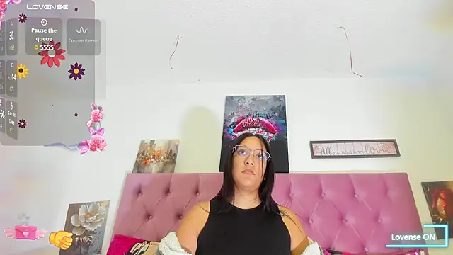 Snapshot of Greicy_wish chatting on October 2, 1:49 pm Greicy wish online show from October 2, 1:49 pm