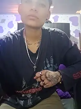 Owen tomboy online show from December 3, 5:59 pm