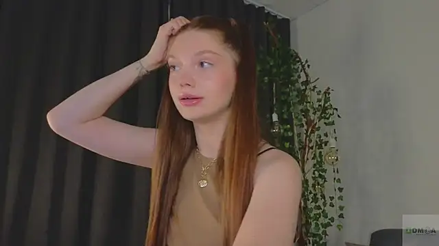 Nicole Broown  online show from July 26, 9:44 pm