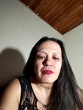 Snapshot of _yayis chatting on October 15, 6:27 am yayis online show from October 15, 6:27 am