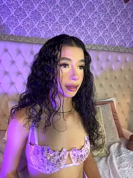 ChloeRosses online show from June 5, 3:40 pm