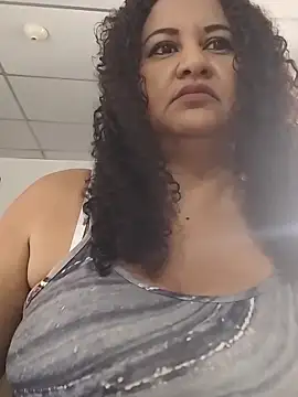 Snapshot of MEYBELLATINA chatting on October 9, 8:57 pm MEYBELLATINA online show from October 9, 8:57 pm