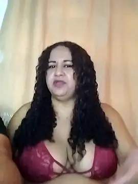 Snapshot of MEYBELLATINA chatting on October 16, 9:39 pm MEYBELLATINA online show from October 16, 9:39 pm