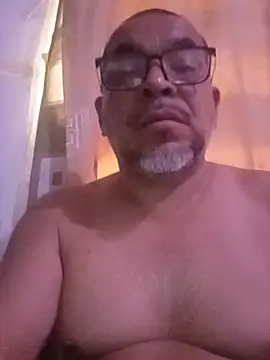 ANTHONYHOTT69 online show from July 9, 9:50 pm