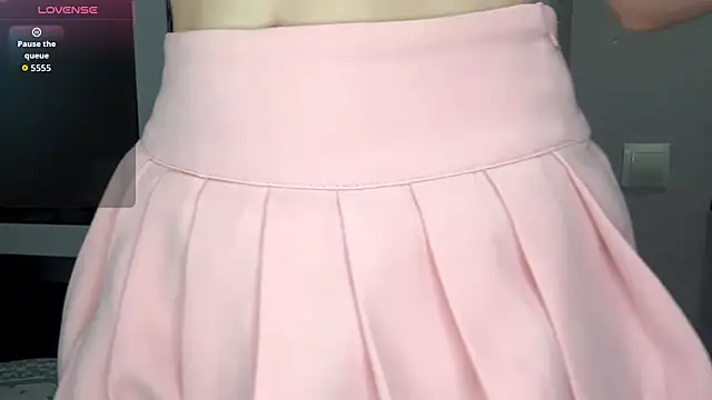 FawnDubler online show from April 4, 9:13 pm