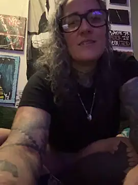 inkdmagz online show from May 31, 2:50 am