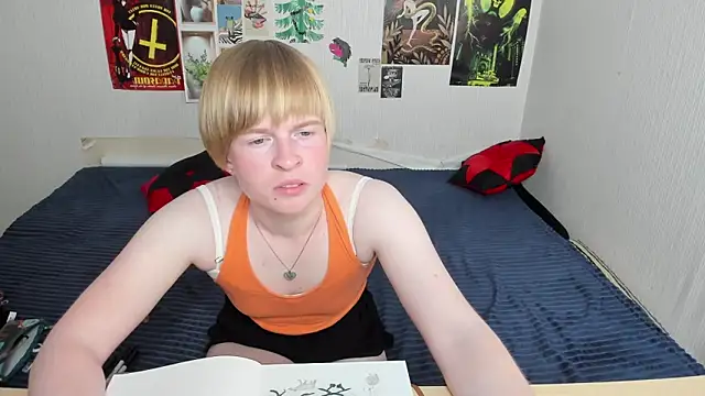 Cattie w  online show from May 29, 2:09 am