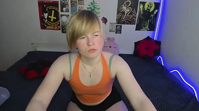 Cattie w  online show from February 16, 1:16 am