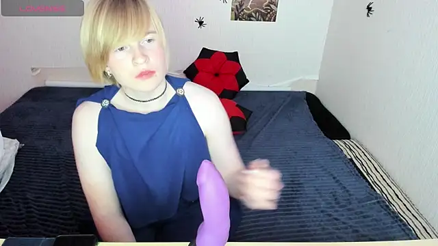 Cattie w  online show from November 1, 2:27 am