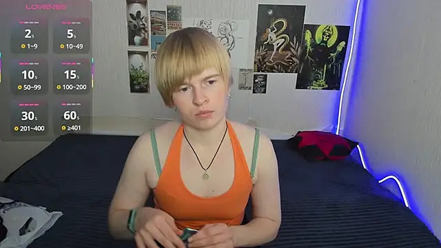 Cattie w  online show from December 3, 1:19 am