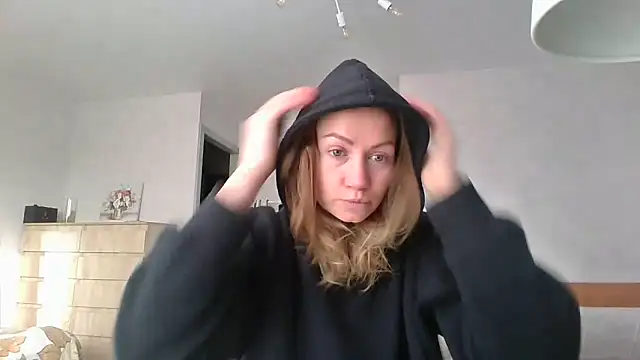 Thavione online show from February 4, 9:45 am