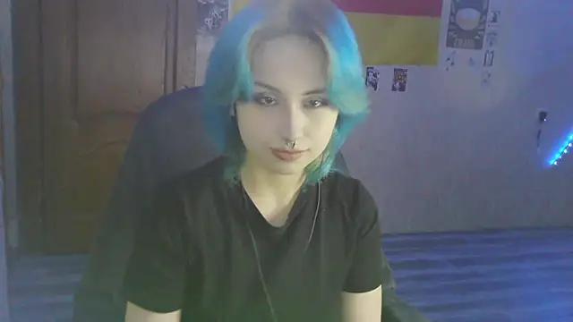 LeisaHopperstad online show from February 8, 2:10 pm