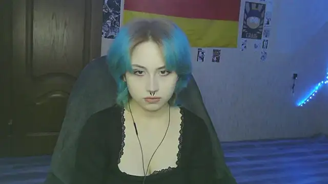 LeisaHopperstad online show from February 23, 2:27 pm