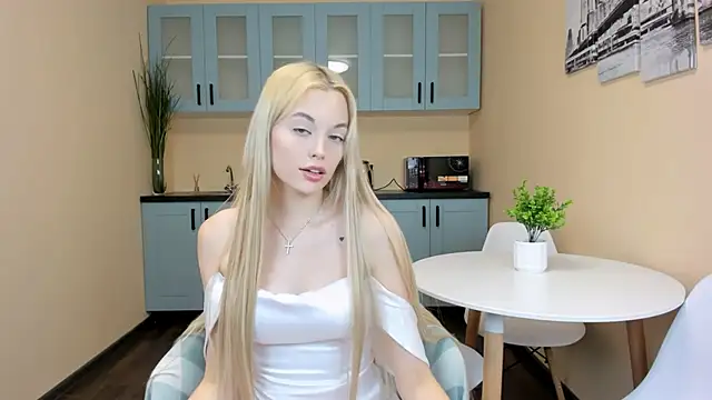 CallMeMargo online show from October 8, 11:14 am