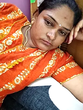 Snapshot of navyasree143 chatting on October 1, 3:00 am navyasree143 online show from October 1, 3:00 am