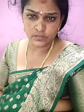 Snapshot of navyasree143 chatting on October 3, 3:11 am navyasree143 online show from October 3, 3:11 am