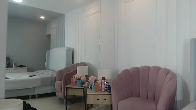 ChantalGarner online show from February 16, 1:11 pm