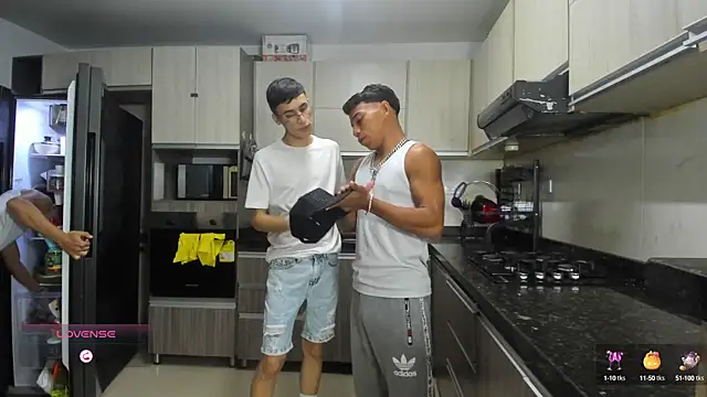 Crazyboys hot online show from October 6, 11:20 pm