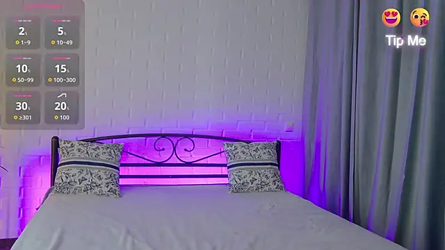 Snapshot of KariDollar chatting on October 19, 6:37 am KariDollar online show from October 19, 6:37 am