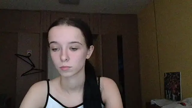 Snapshot of Emilia_Light chatting on October 8, 6:18 am Emilia Light online show from October 8, 6:18 am