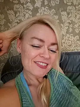 demidelightfulxx online show from October 23, 12:44 pm