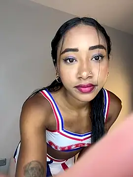 Snapshot of Soleyma_ chatting on October 4, 12:44 pm Soleyma online show from October 4, 12:44 pm