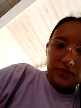 Snapshot of young_dairy01 chatting on October 9, 1:59 pm young dairy01 online show from October 9, 1:59 pm