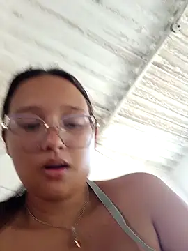 Snapshot of young_dairy01 chatting on October 15, 12:41 pm young dairy01 online show from October 15, 12:41 pm