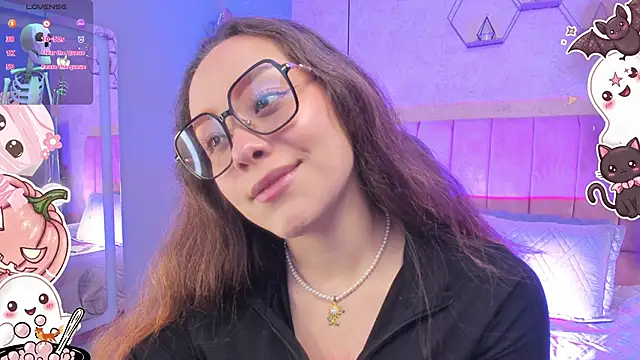 Snapshot of MAGIC_VERA chatting on October 16, 12:30 pm MAGIC VERA online show from October 16, 12:30 pm