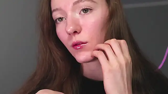 Snapshot of Why_me_stella chatting on October 14, 11:51 pm Why me stella online show from October 14, 11:51 pm