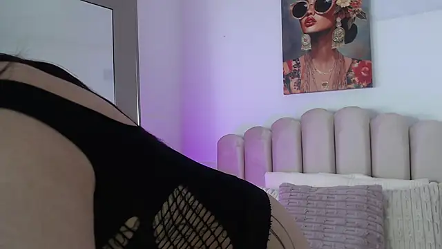 Snapshot of isa_bigassx chatting on October 12, 4:26 am isa bigassx online show from October 12, 4:26 am