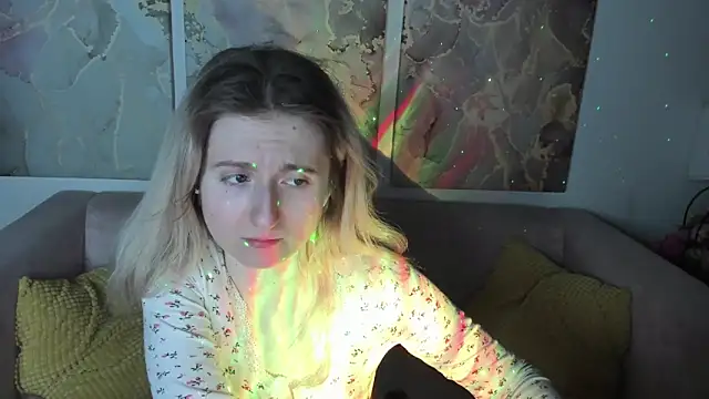 CamillaDreamer online show from March 15, 8:11 pm