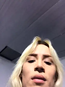 alexawinterrr online show from December 4, 9:26 pm