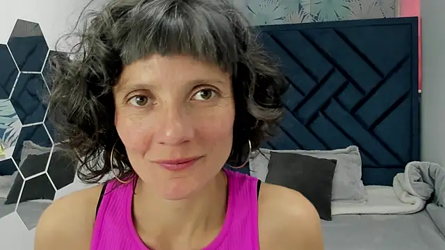 Valery More   online show from November 28, 8:45 pm