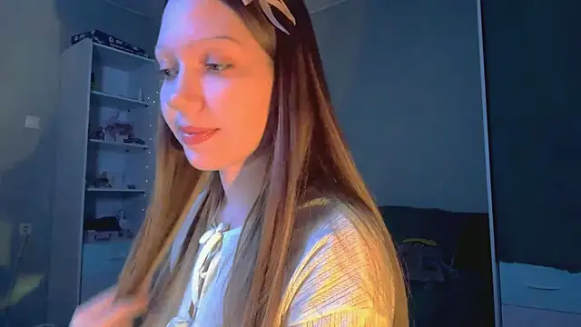 Snapshot of EmiIyKitty chatting on October 4, 8:02 pm EmiIyKitty online show from October 4, 8:02 pm