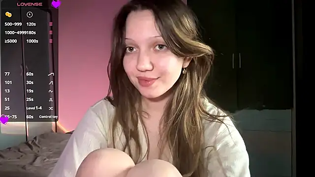 EmiIyKitty online show from February 12, 1:24 pm