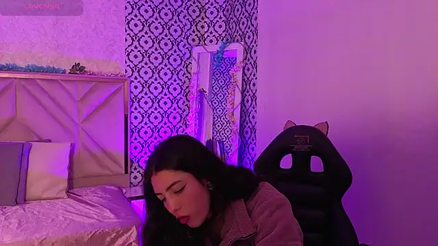 Ixchel tay online show from March 9, 3:42 am