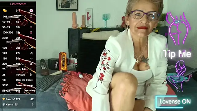 Snapshot of Devora_mature65 chatting on October 7, 11:14 am Devora mature65 online show from October 7, 11:14 am