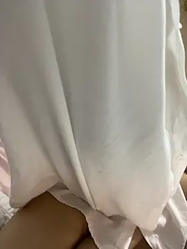 lee ly online show from November 5, 2:44 pm