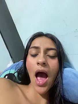 miluwatson online show from October 18, 2:14 am