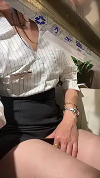 Gina999 online show from April 18, 2:36 am