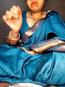 Hot  bhabhi 99 online show from June 9, 3:50 am