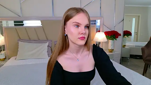 Lili Lohan online show from June 20, 5:11 am