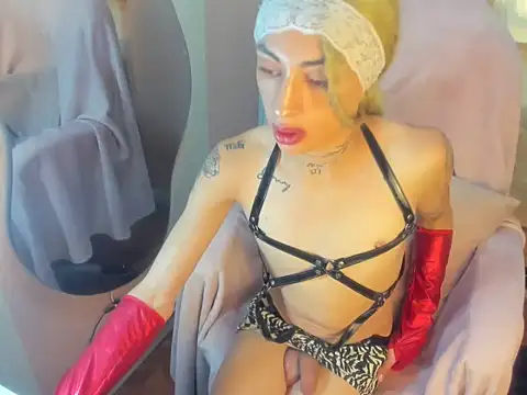 Mila Leon online show from October 19, 3:19 am